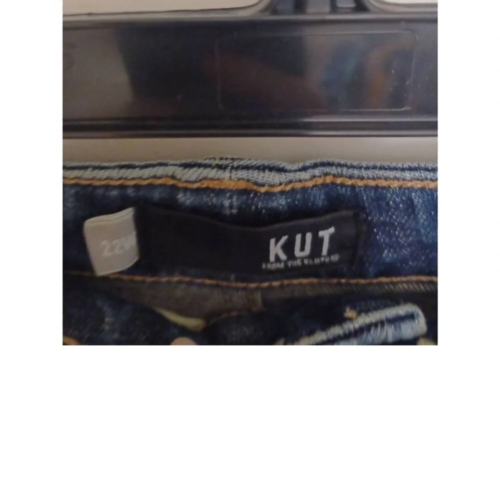 NWT KUT FROM THE KLOTH Shorts some fading SZ:,22W - Picture 3 of 6